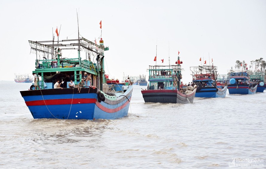 Bộ NN&PTNT lưu ý, Hiệp định Hợp tác Nghề cá trong vịnh Bắc Bộ giữa Việt Nam và Trung Quốc đã hoàn toàn hết hiệu lực, ngư dân tiếp tục bám biển sản xuất bình thường trong phạm vi vùng biển của Việt Nam.