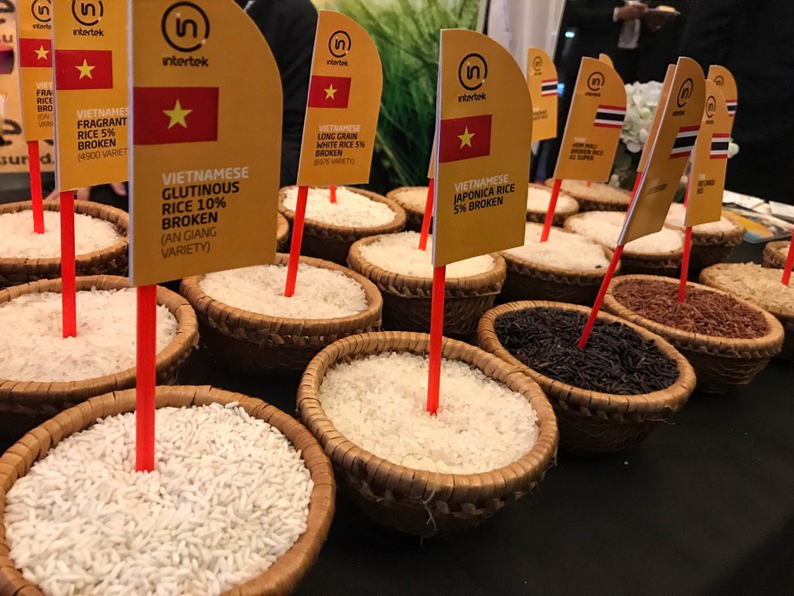 Cục trưởng Quản lý chất lượng nông lẩm sản và Thuỷ sản cho rằng, về mặt an toàn, gạo lưu thông trên thị trường Việt Nam hay để xuất khẩu đều an đảm bảo an toàn như nhau (Ảnh: Phạm Anh)