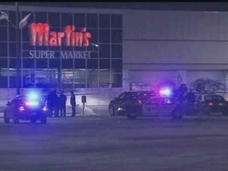 Hiện trường vụ xả súng ở siêu thị Martin's, bang Indiana