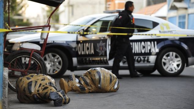 2 thi thể không đầu bọc trong túi nilon được tìm thấy bên đường ở Mexico