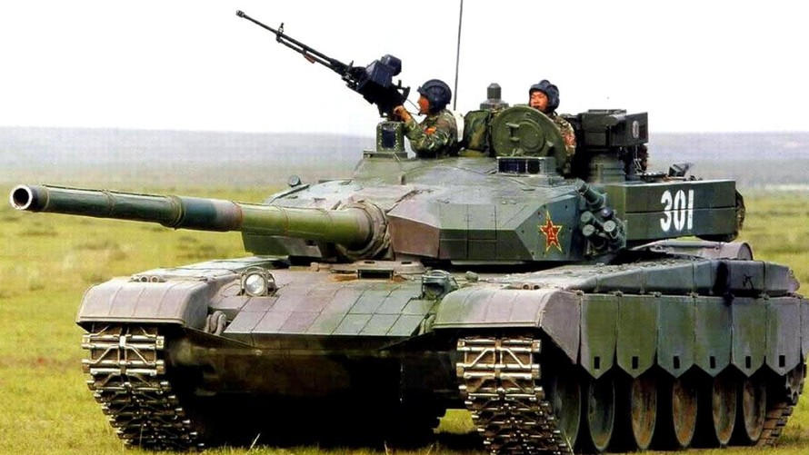 Những chiếc xe tăng thiết kế từ 30 năm trước không còn phù hợp với thể hình binh sĩ Trung Quốc hiện tại.
