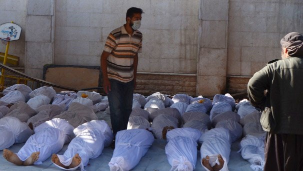 Xác người thiệt mạng trong vụ tấn công vũ khí hóa học Syria hôm 21/8/2013
