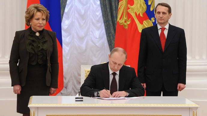 Tổng thống Nga kí thông qua dự luật sửa đổi hiến pháp