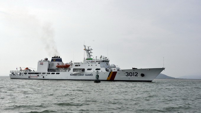 Một tàu của lực lượng bảo vệ bờ biển Hàn Quốc