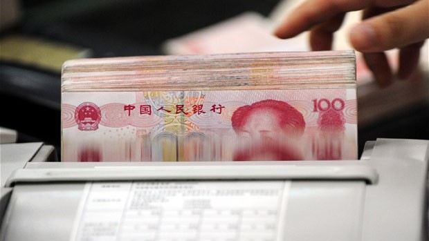 Cảnh sát phải huy động đến 16 máy đếm tiền mới đếm hết số tiền trong nhà ông Wei Pengyuan