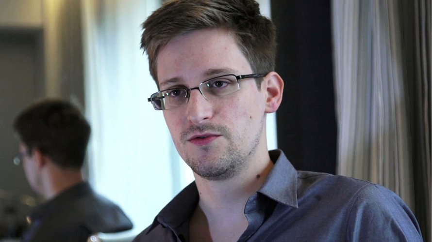 Edward Snowden xin gia hạn tị nạn ở Nga