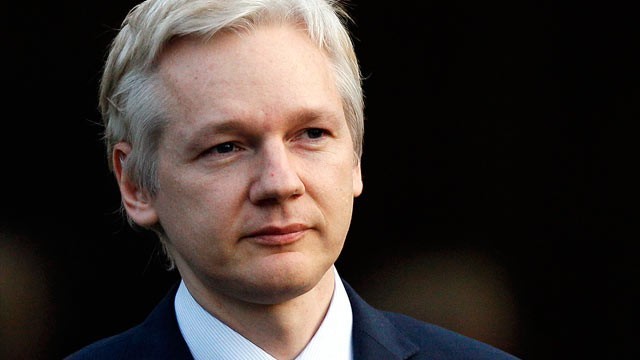 Người sáng lập WikiLeaks, ông Julian Assange