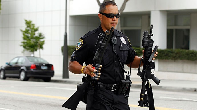 Hàng trăm sở cảnh sát Mỹ bị đình chỉ vì thất lạc vũ khí.