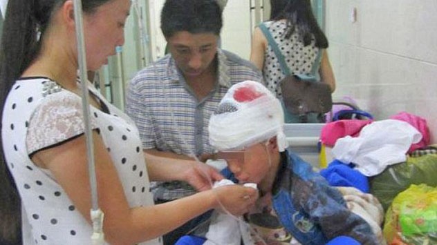 Một trong số 4 học sinh đang được điều trị tại bệnh viện