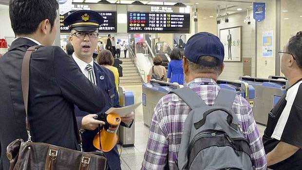 Nhiều chuyến tàu cao tốc ở Nhật bị hủy vì siêu bão Phanfone