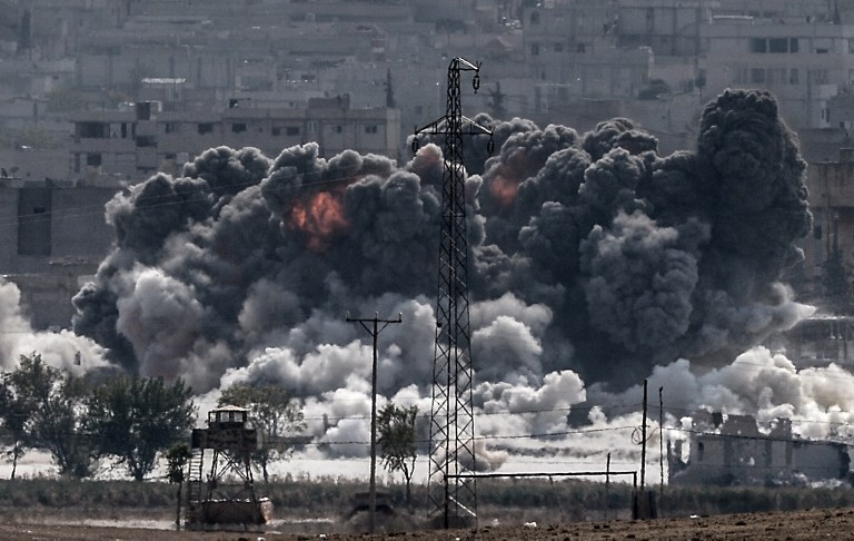 Thế giới tuần qua: Chiến đấu cơ oanh tạc Kobane