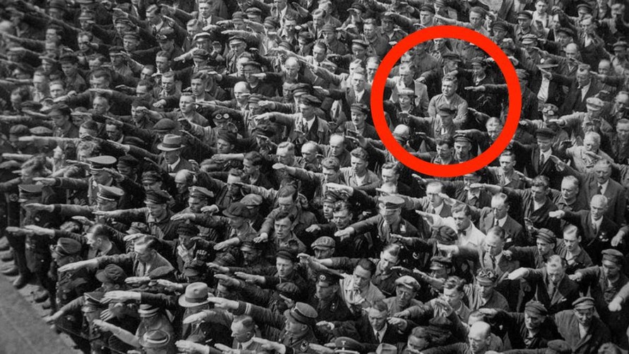 Người đàn ông Đức duy nhất không chào Hitler