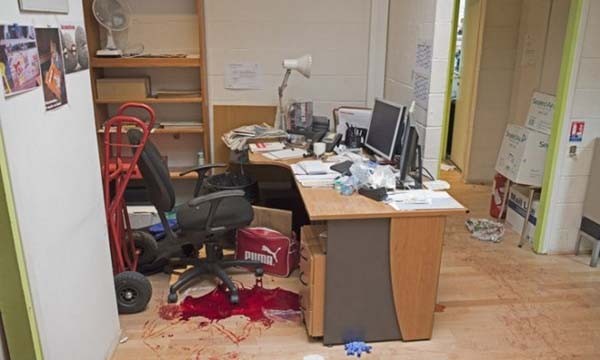 Hiện trường vụ thảm sát tại tòa soạn báo Charlie Hebdo ở Pháp