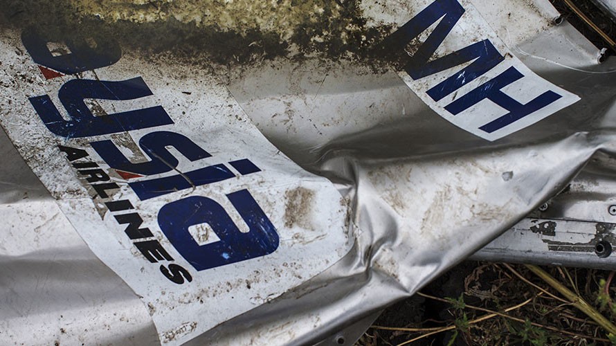 Mảnh vỡ của máy bay MH17