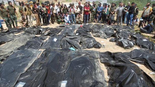 Những thi thể nạn nhân của IS trong vụ thảm sát ở Tikrit, Iraq