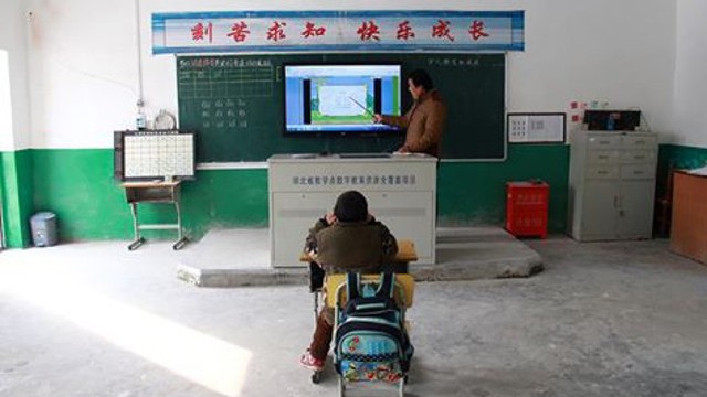 Ngôi trường chỉ có 1 thầy 1 trò ở tỉnh Hồ Bắc, Trung Quốc