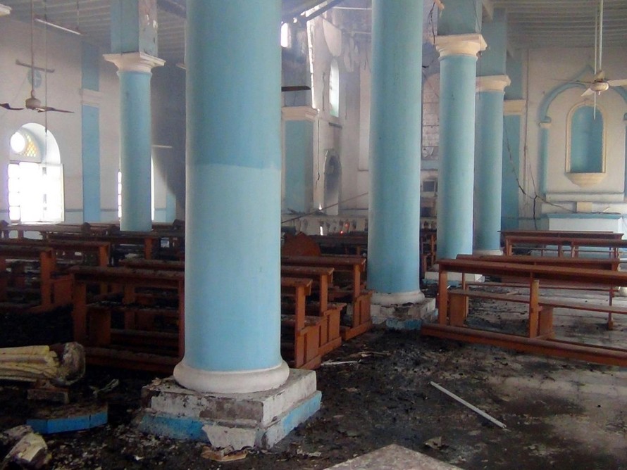 Nhà thờ tan hoang vì bị IS tấn công