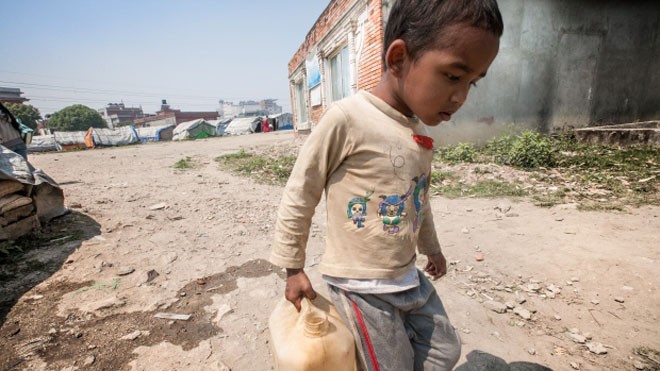 Những đứa trẻ là nạn nhân thiệt thòi nhất sau thảm hoạ động đất.