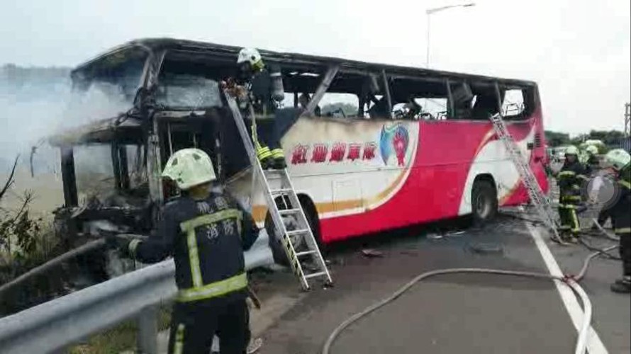 Chiếc xe bốc cháy dữ dội khiến 26 người thiệt mạng