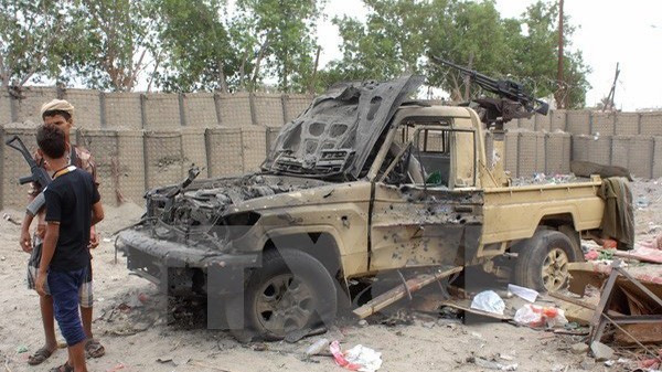 Hiện trường một vụ đánh bom xe ở Yemen