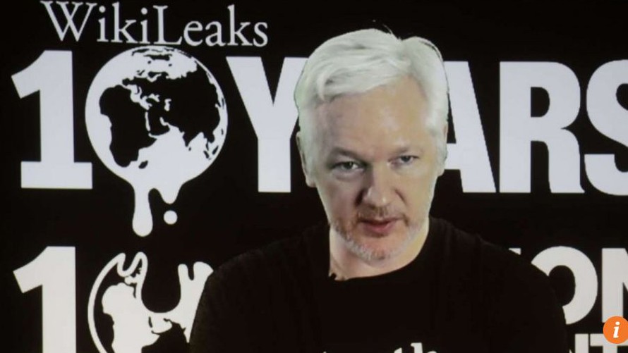 Ông trùm WikiLeaks Julian Assange