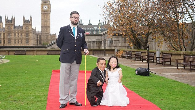 Cặp đôi được Kỷ lục Thế giới Guinness công nhận là lùn nhất thế giới