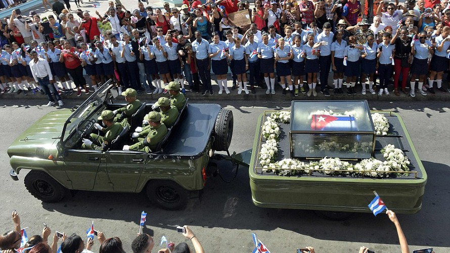 Tro cốt của ông Fidel Castro đã tới Santiago hôm 3/12, kết thúc hành trình 4 ngày dọc đất nước Cuba