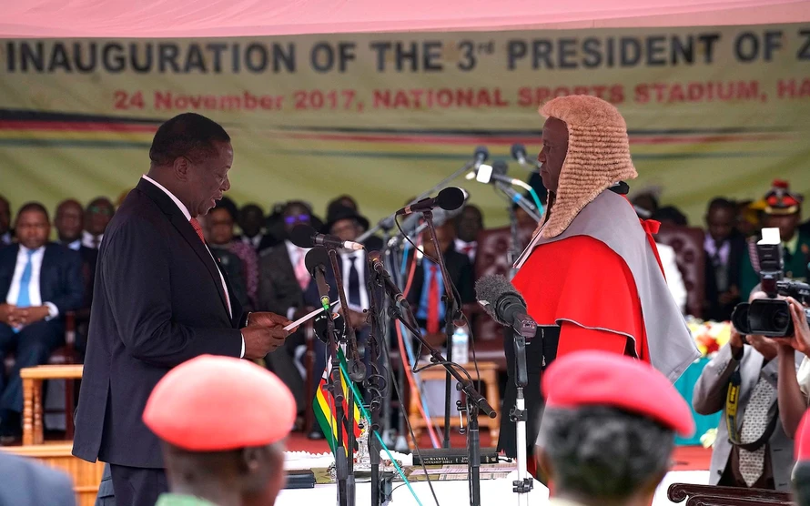 Ông Emmerson Mnangagwa tuyên thệ nhậm chức Tổng thống Zimbabwe.