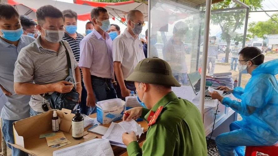 Thu hồi văn bản hỏa tốc 'đi lại nội tỉnh Bà Rịa-Vũng Tàu cũng cần giấy xét nghiệm'