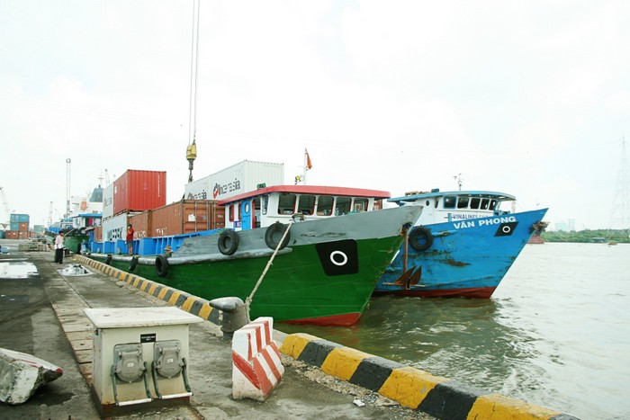 Lần đầu vận chuyển container đường thuỷ giữa Việt Trì – Hải Phòng