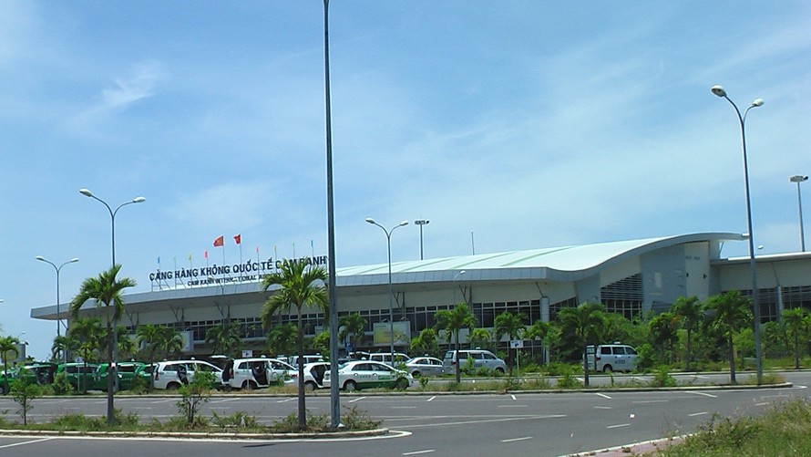 Sân bay Cam Ranh - nơi hành khách bị quấy rối bởi việc gọi điện mời chào dịch vụ sử dụng xe ô tô đi đến sân bay vào diện nhiều nhất trong các sân bay