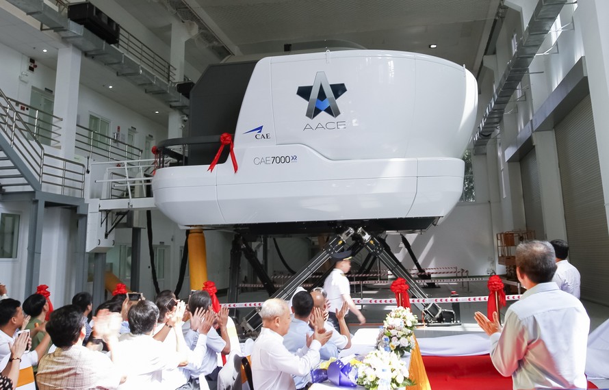 Thiết bị mô phỏng buồng lái cho dòng máy bay A320/321 (SIM A320/321) thứ hai tại Trung tâm Huấn luyện của Vietnam Airlines