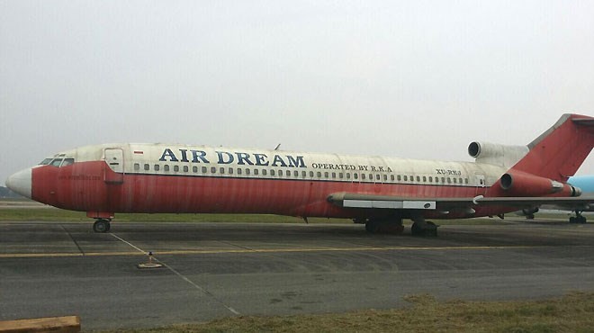 Chiếc Boeing hiện vẫn bỏ không hơn 10 năm tại Sân bay Nội Bài