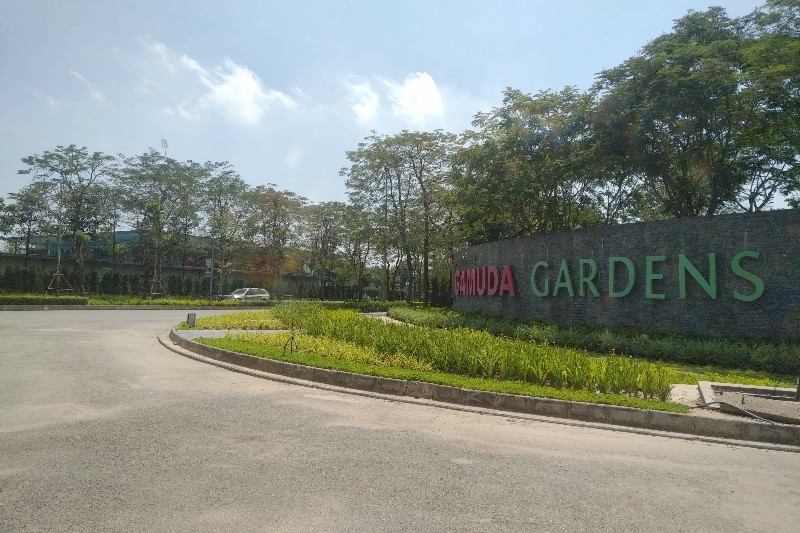 Cư dân khu đô thị Gamuda Gardens bức xúc về việc chủ đầu tư thay vì hoàn thiện hạ tầng lại đang tìm cách điều chỉnh quy hoạch. 