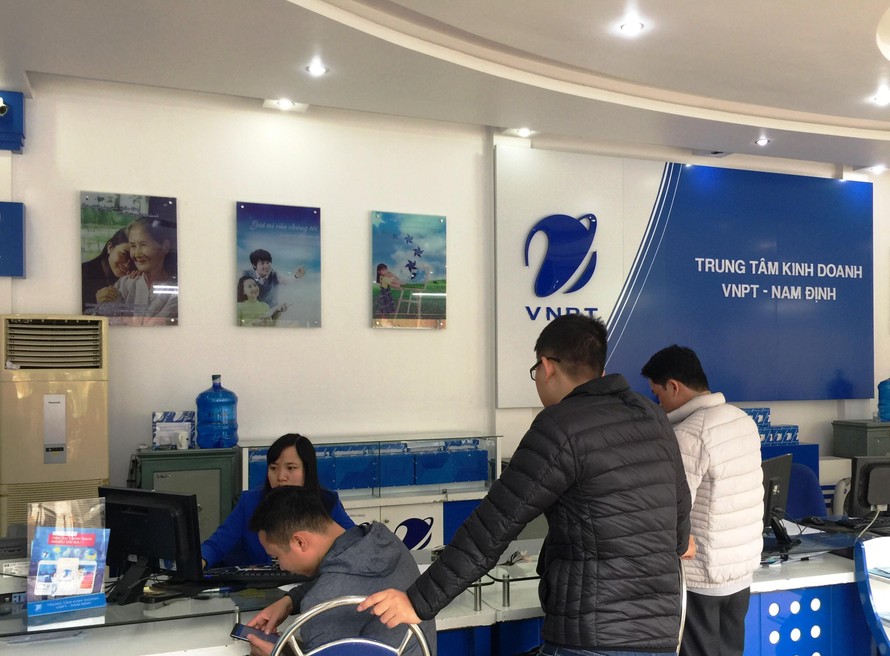 Nhiều khách hàng Vinaphone chi nhánh Nam Định phản ánh bị gây khó dễ khi chuyển đổi sang nhà mạng khác