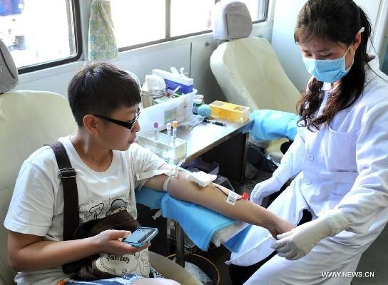 Trung Quốc: Hiến máu cứu nạn nhân vụ thảm sát ở Côn Minh