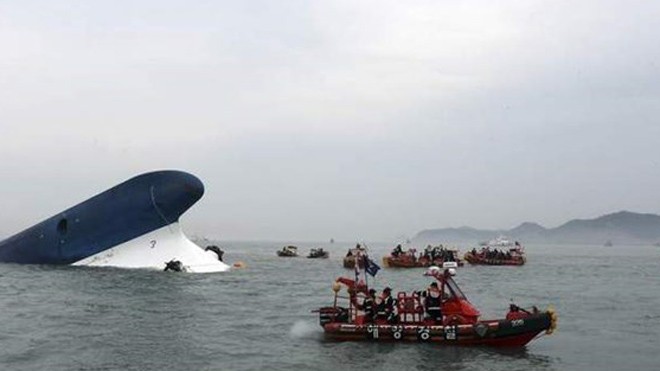 Tàu Sewol (Hàn Quốc) chìm ngoài khơi tây nam nước này hôm 16/4 khiến ít nhất 9 người thiệt mạng và 287 người mất tích 