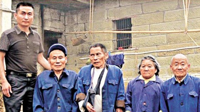 Bí ẩn ngôi làng “người lùn” ở Trung Quốc