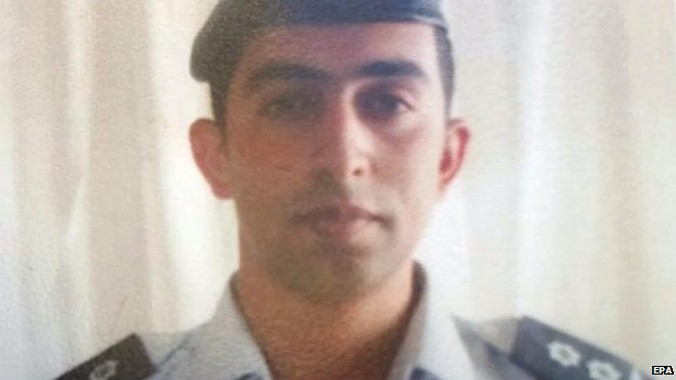 Viên phi công người Jordan Moaz Youssef al-Kasasbeh (Ảnh: BBC)