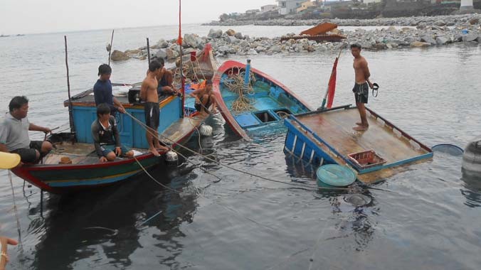 Thời gian vừa qua nhiều tàu cá của Ngư dân Lý Sơn bị nạn do thời tiết.