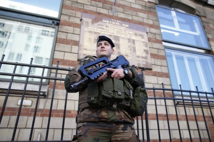 Vụ bắt giữ diễn ra trong bối cảnh Pháp đang thắt chặt an ninh sau các vụ tấn công gần đây