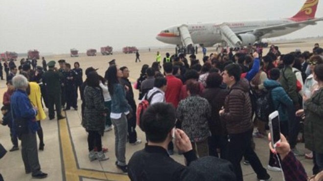 Hình ảnh máy bay tại sân bay ở Vũ Hán. Ảnh: Dailymail