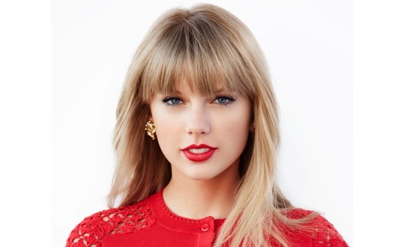 Taylor Swift là mỹ nhân nóng bỏng nhất thế giới 2015