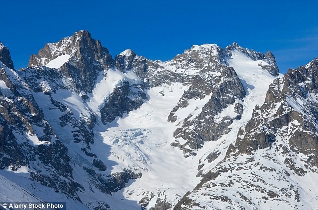 Lở tuyết trên dãy Alps, 5 người leo núi thiệt mạng