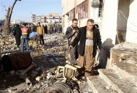 Hiện trường một vụ đánh bom vào nhà thờ Hồi giáo ở Iraq. 