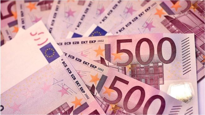 Theo các quan chức thực thi pháp luật ở châu Âu, tờ 500 euro khiến tội phạm dễ dàng rửa tiền.