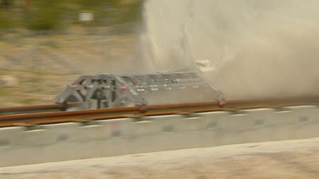 Hình ảnh thử nghiệm thành công hệ thống tàu siêu tốc Hyperloop