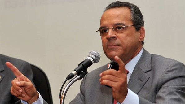 Bộ trưởng Du lịch Brazil Henrique Alves. 