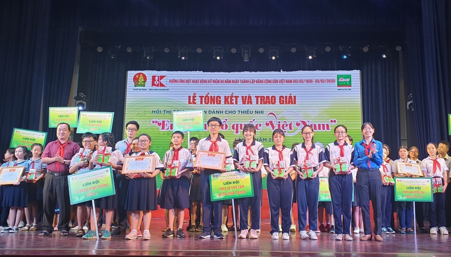 Hơn 900.000 lượt thi tài sân chơi ‘Em yêu Tổ quốc Việt Nam’ năm 2019