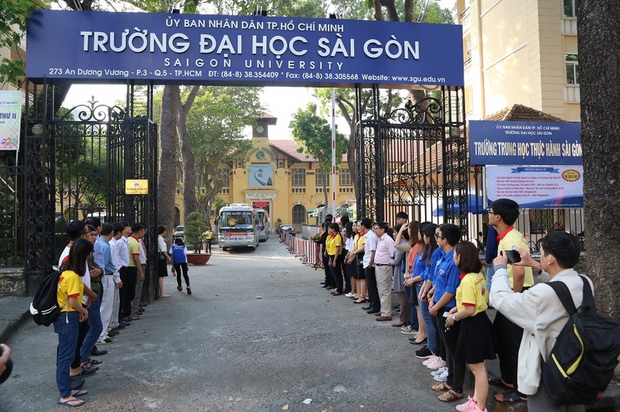 Điểm sàn các ngành sư phạm của đại học Sài Gòn là 18